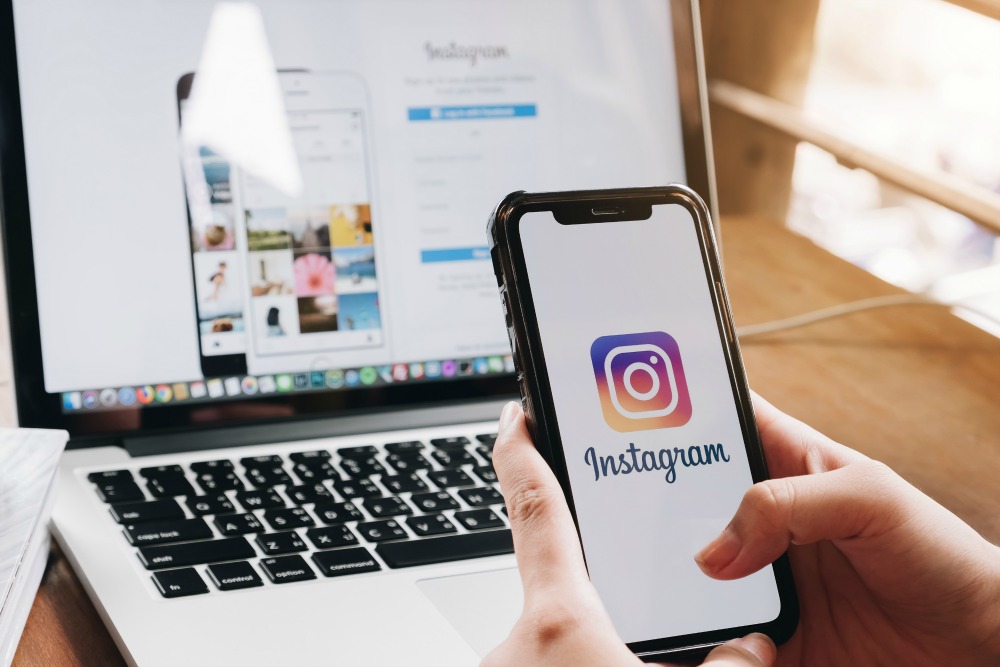 how to download videos from private instagram accounts